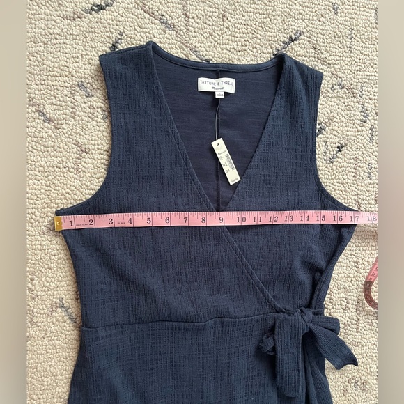 Madewell texture and Thread Navy Wrap Dress NWT - Picture 4 of 6